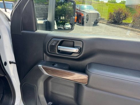 Used 2022 Chevrolet Silverado 3500 LT w/ Convenience Package AWD/4WD image 22