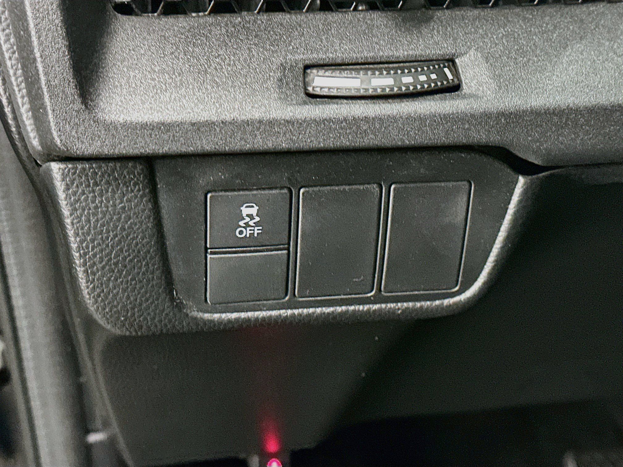 Used 2025 Honda CR-V LX image 17