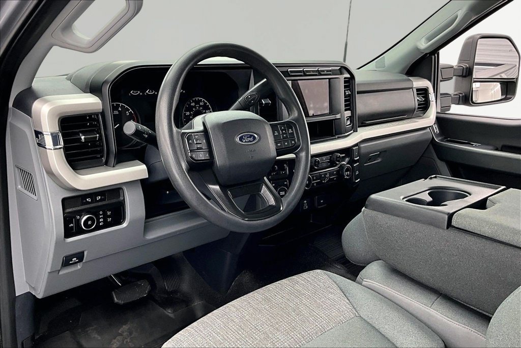 Certified 2024 Ford F250 XLT AWD/4WD image 13