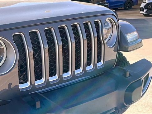 Used 2021 Jeep Wrangler Unlimited Sahara w/ Safety Group image 28