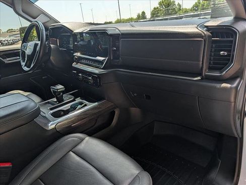 Used 2023 Chevrolet Silverado 1500 LTZ AWD/4WD image 15