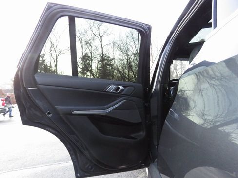 Used 2019 BMW X5 xDrive40i image 19