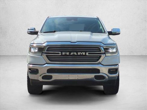 Used 2022 RAM 1500 Laramie AWD/4WD image 2