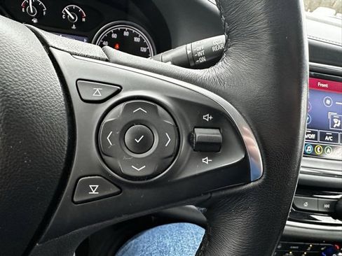 Used 2021 Buick Enclave Essence w/ Sound and Sites Package image 39