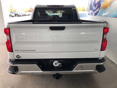 Used 2025 Chevrolet Silverado 1500 LT AWD/4WD image 7