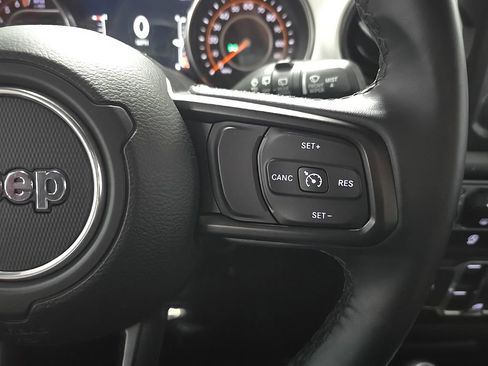 Used 2021 Jeep Wrangler Unlimited Islander image 20