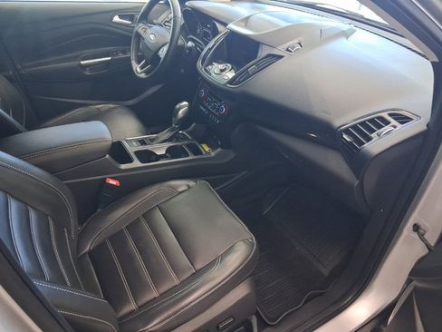 Used 2019 Ford Escape Titanium w/ U9j03 - Titanium Tow Package image 23