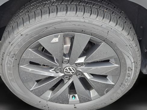 Used 2023 Volkswagen Taos S FWD image 26