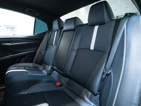 Used 2025 Toyota Camry SE w/ Convenience Package image 30