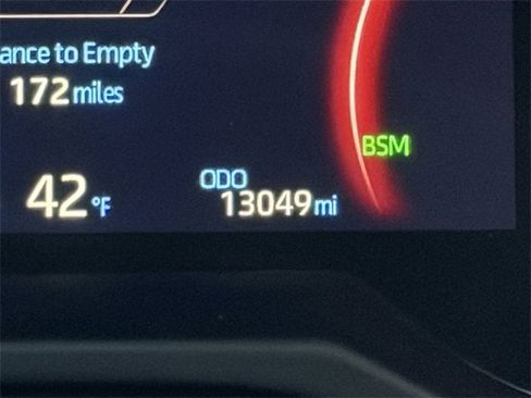 Used 2024 Toyota RAV4 XLE image 30