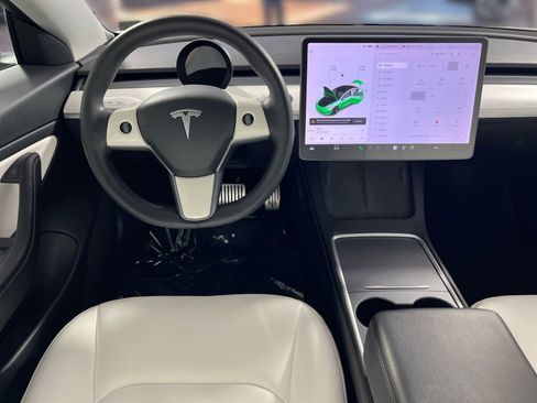Used 2021 Tesla Model 3 Long Range image 23