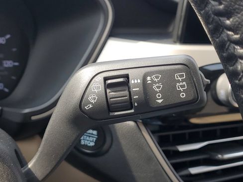 Used 2020 Ford Escape SEL AWD/4WD image 24