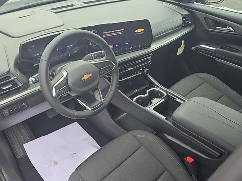 New 2026 Chevrolet Traverse LT w/ Driver Confidence Package image 11