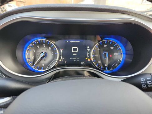 New 2026 Chrysler Pacifica Limited w/ S Appearance Package image 12