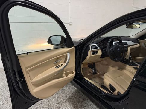 Used 2016 BMW 320i Sedan image 9