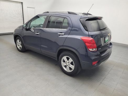 Used 2018 Chevrolet Trax LT w/ LT Convenience Package FWD image 3