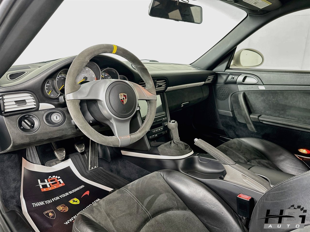 Used 2010 Porsche 911 GT3 RWD image 9