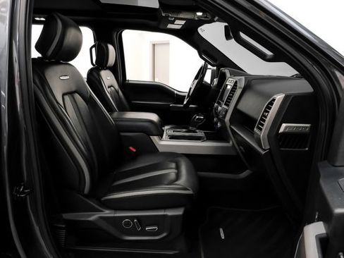 Used 2018 Ford F150 Platinum w/ Equipment Group 701A Luxury AWD/4WD image 33