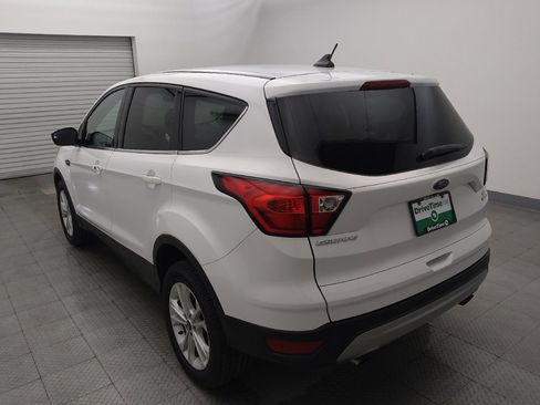 Used 2019 Ford Escape SE AWD/4WD image 5