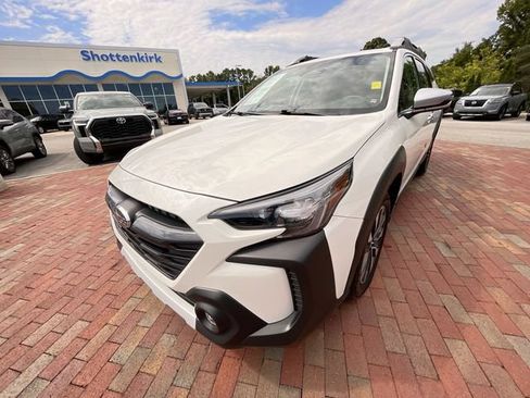 Used 2025 Subaru Outback Touring AWD/4WD image 26