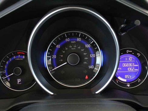 Used 2018 Honda Fit Sport image 16