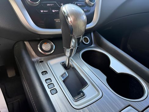 Used 2017 Nissan Murano SV FWD image 28