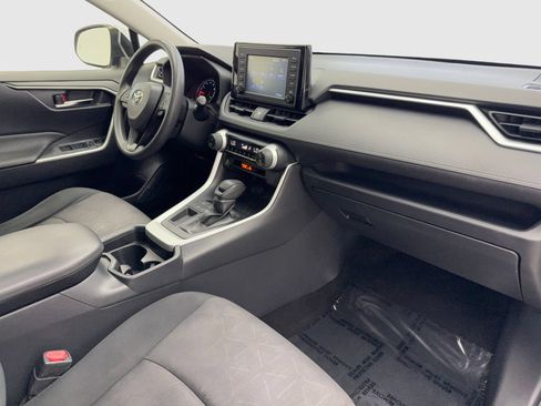 Used 2019 Toyota RAV4 XLE FWD image 42