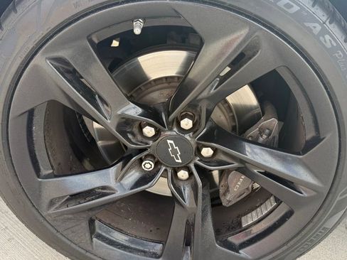 Used 2022 Chevrolet Camaro SS RWD image 11