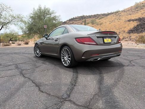 Used 2017 Mercedes-Benz SLC 300 image 7