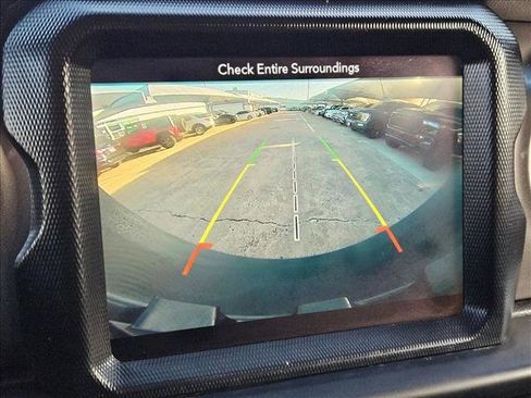 Used 2018 Jeep Wrangler Unlimited Sahara image 14