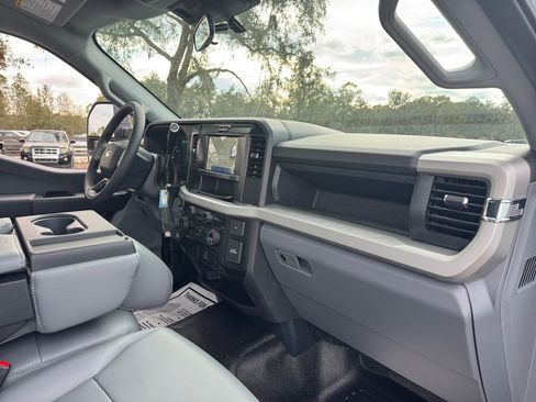 New 2026 Ford F450 XL w/ XL Chrome Package image 21