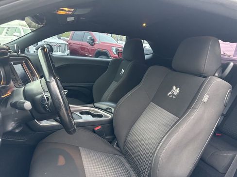 Used 2021 Dodge Challenger R/T Scat Pack RWD image 21