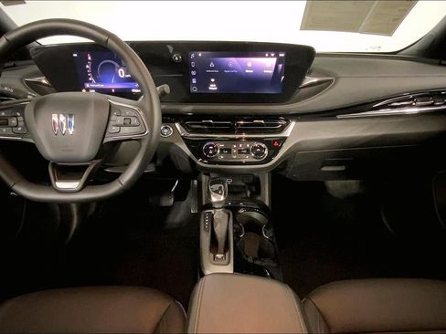 Used 2025 Buick Envista Sport Touring w/ Experience Buick Package FWD image 15