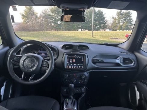 Used 2021 Jeep Renegade Latitude image 13