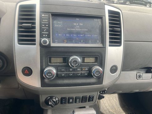 Used 2019 Nissan Frontier SV w/ Value Truck Package AWD/4WD image 19