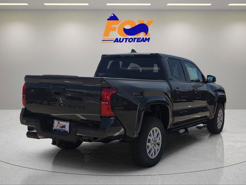 New 2026 Toyota Tacoma SR5 RWD image 4