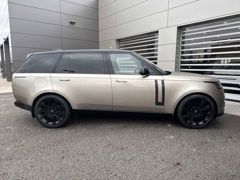 Certified 2024 Land Rover Range Rover Long Wheelbase SE AWD/4WD image 9