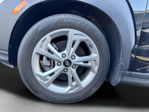 Used 2023 Hyundai Kona SEL w/ Winter Weather Package AWD/4WD image 7