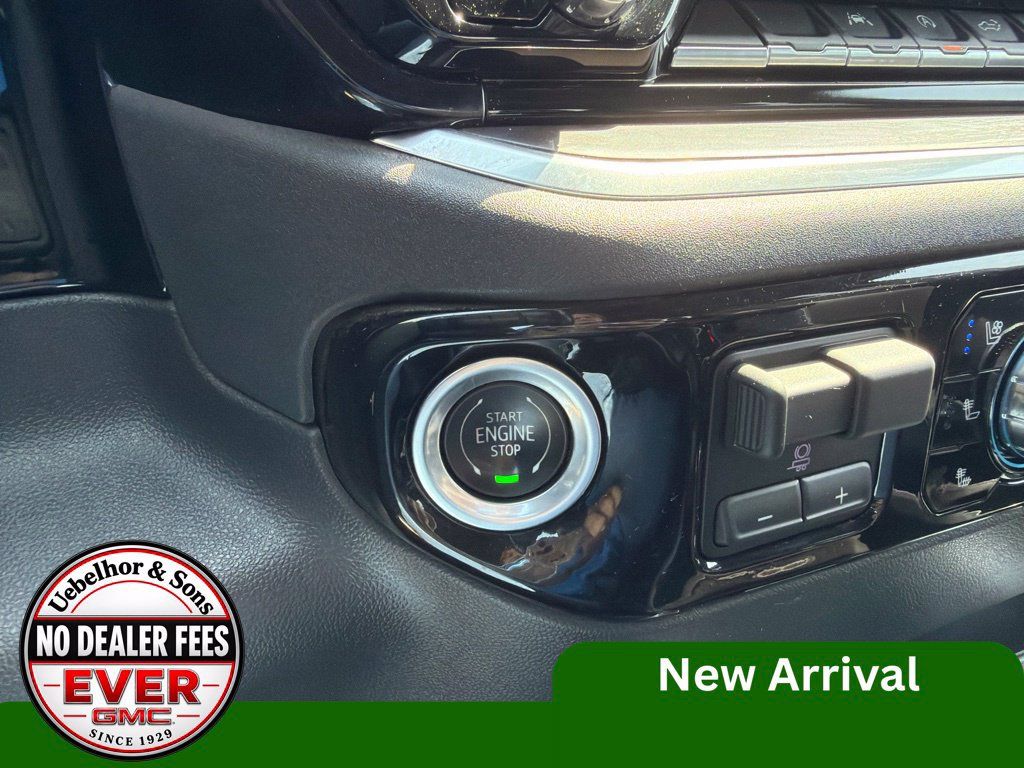 Used 2022 GMC Sierra 1500 SLT w/ SLT Convenience Package AWD/4WD image 22