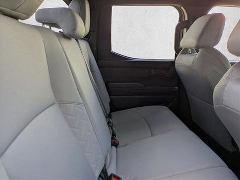 Certified 2025 Toyota Tacoma SR5 image 18