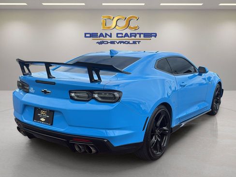 Used 2023 Chevrolet Camaro LT w/ Technology Package RWD image 5