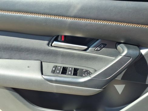 Used 2025 MAZDA CX-50 AWD 2.5 Hybrid w/ Premium Pkg image 18