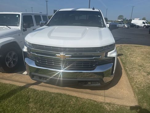 Used 2019 Chevrolet Silverado 1500 LT w/ All-Star Edition image 2