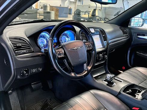 Used 2014 Chrysler 300 S AWD/4WD image 17
