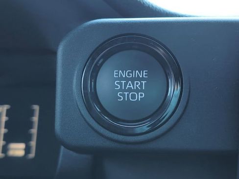 Used 2025 Toyota Tacoma SR image 25