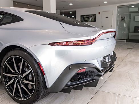 Used 2020 Aston Martin V8 Vantage Coupe RWD image 14