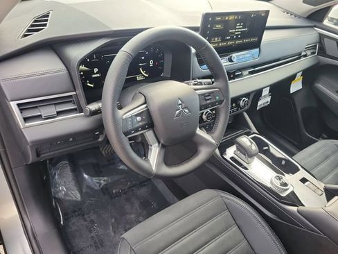 New 2026 Mitsubishi Outlander SE FWD image 22