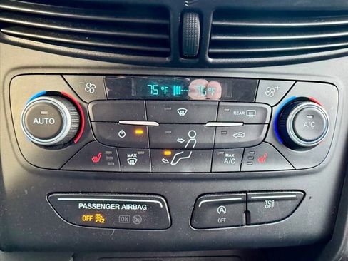 Used 2019 Ford Escape SEL image 35