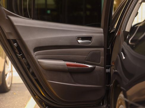 Used 2016 Acura TLX V6 w/ Technology Package image 31