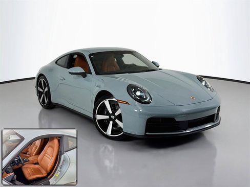 Used 2025 Porsche 911 Carrera RWD image 2